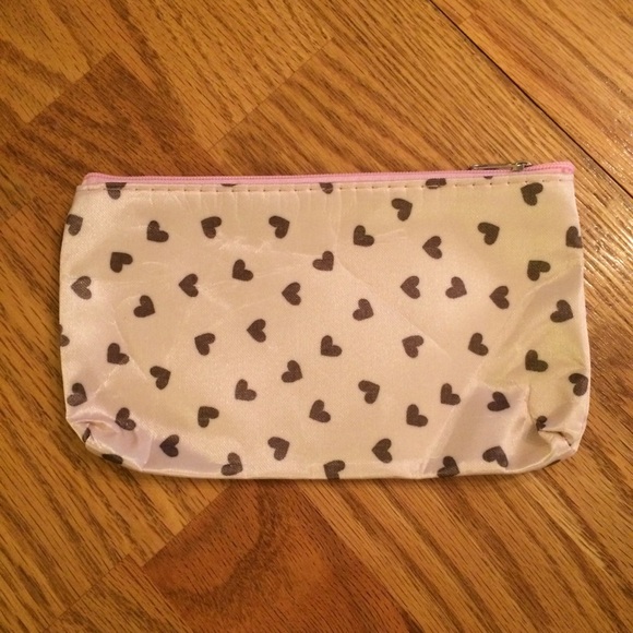 💕Pink & Gray Hearts Cosmetic Bag💕 - Picture 4 of 8